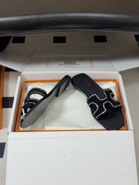 Oasis Sandal