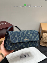 Madison Medium Shoulder Bag