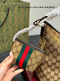 Essence Hobo Bag
