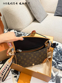 Diane Satchel