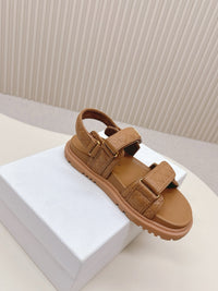 Dioract Sandals