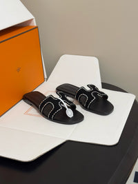 Oasis Sandal