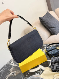 Baguette Bag