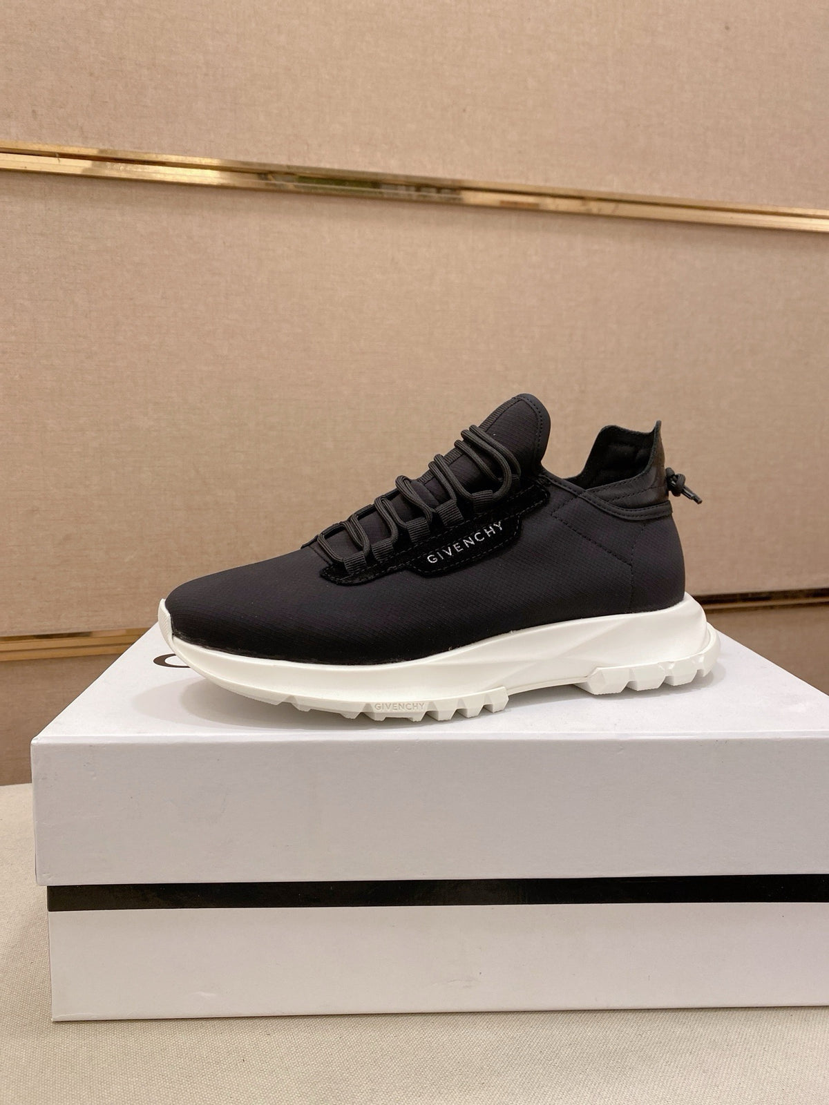 Spectre Runner Sneakers