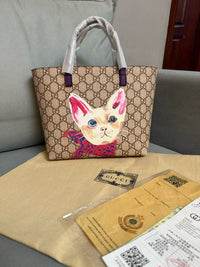 Supreme Tote