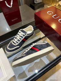 Stretch Low Top Trainers