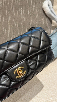 26S Flap Shoulder Bag