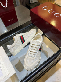Stretch Low Top Trainers