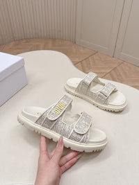 Dioract Sandals