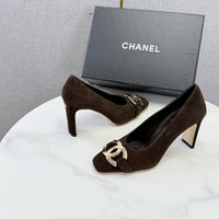 26S Suede Pumps