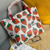 Supreme Tote