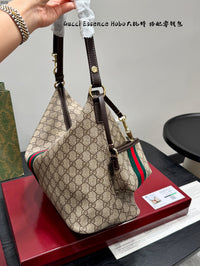 Essence Hobo Bag