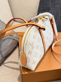 Squire East West Bag