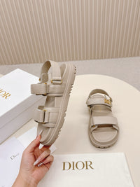 Dioract Sandals