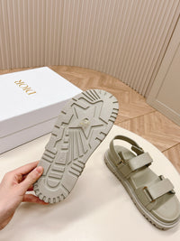 Dioract Sandals