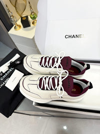 Logo Sneakers