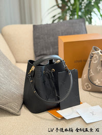 Néonoé Bucket Bag