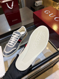 Stretch Low Top Trainers