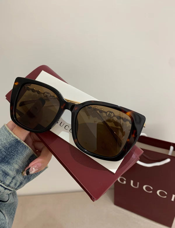 Pearl Cat-Eye Sunglasses