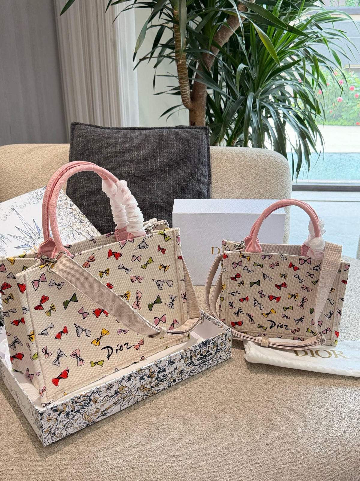 Dioriviera Book Tote with Strap