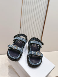 Dioract Sandals