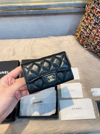 Classic Flap Card Holder