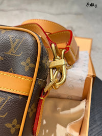 Danube Bag