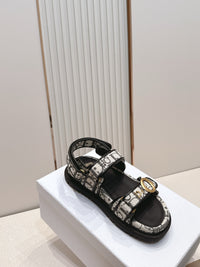 Dioract Sandals