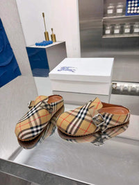Urchin Clogs