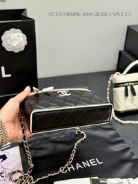 Vanity Case Bag