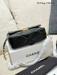 19 Handbag Lambskin