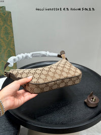 Lady Lunetta Small Shoulder Bag