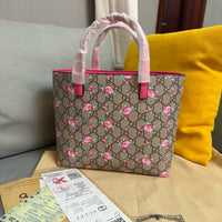 Supreme Tote
