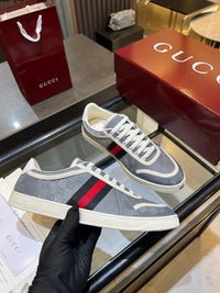 Stretch Low Top Trainers