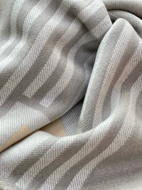 H Deco Blanket