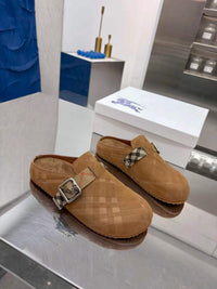 Urchin Clogs
