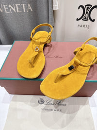 Mindil Suede Sandals