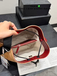 26B Bucket Bag