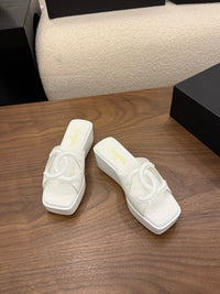 26S Platform Sandals
