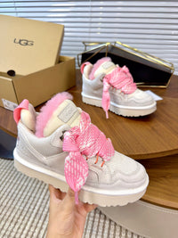 Lowmel Sneakers