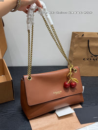 Chelsea Shoulder Bag 30