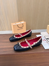 Garavani Mary Jane Rockstud Ballerinas