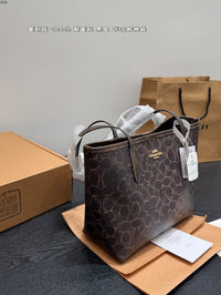 City Tote Bag