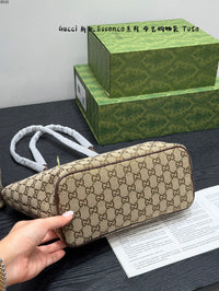Ophidia Tote Bag