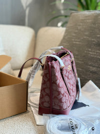Mollie Tote 25