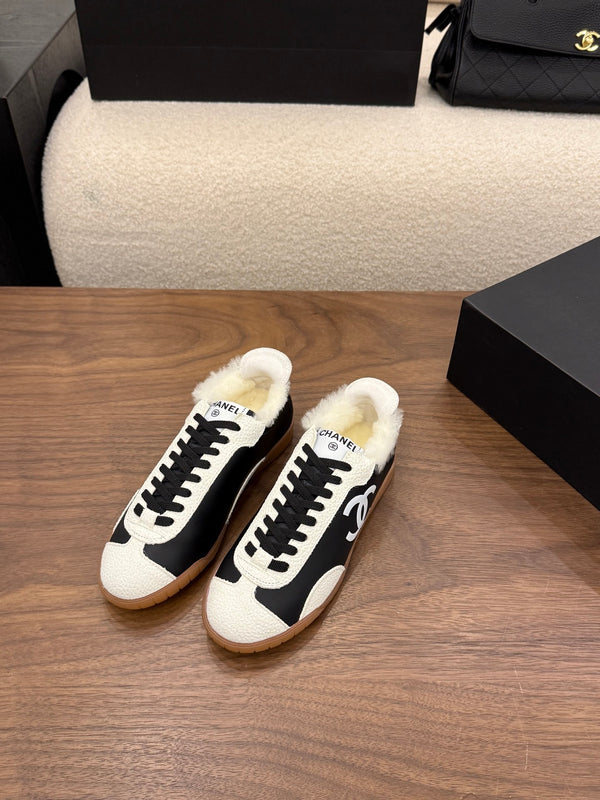 26S Logo Sneakers