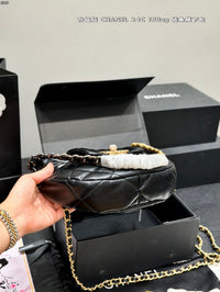 24C 19 Bag