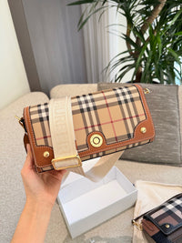 Note Crossbody Bag
