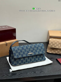 Madison Medium Shoulder Bag
