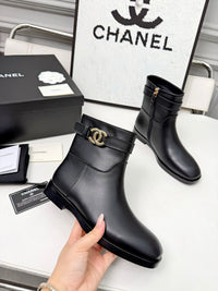 26B Ankle Leather Boots